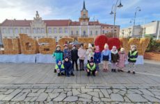 Więcej o: ZIMOWY SPACER CHOCHLIKÓW