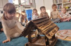 Więcej o: GRUPA III „TROPICIELE” POMAGA PTAKOM PRZETRWAĆ ZIMĘ