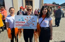 Więcej o: MARSZ GODNOŚCI W OLESZYCACH