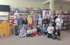 Więcej o: WIZYTA DZIECI Z GRUPY V „CHOCHLIKI” W MIEJSKIEJ BIBLIOTECE PUBLICZNEJ W LUBACZOWIE