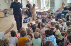 Więcej o: WIZYTA FUNKCJONARIUSZY POLICJI W NASZYM PRZEDSZKOLU