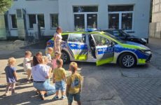Więcej o: PRZEDSZKOLAKI POZNAJĄ ZASADY BEZPIECZEŃSTWA!